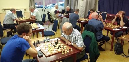 Chess players Paul Evans versus John Foxall